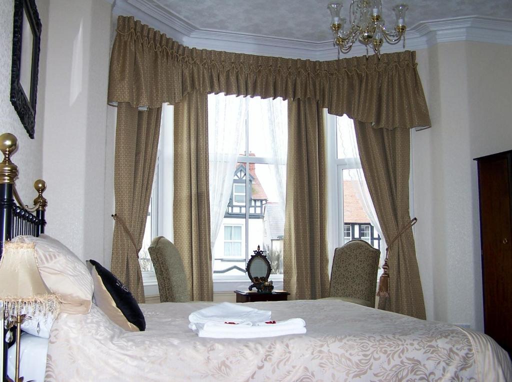 The Carmen Guesthouse (Adults Only) ランディドノー 部屋 写真